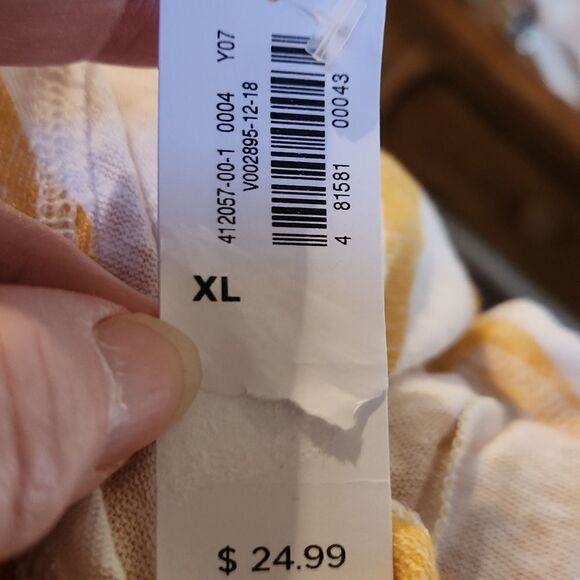5/$15 Old Navy yellow and white ruffled camisole new with tag - Picture 5 of 6